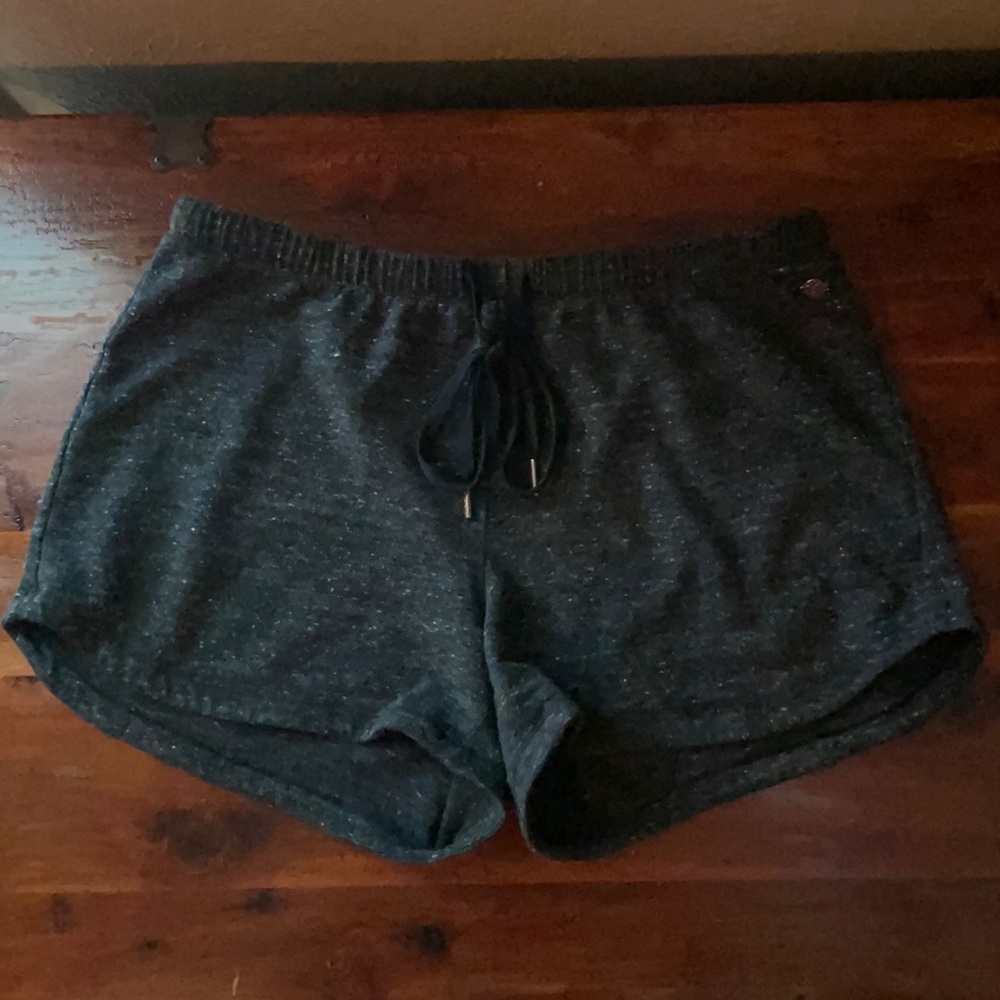 Calia by Carrie Underwood Effortless shorts